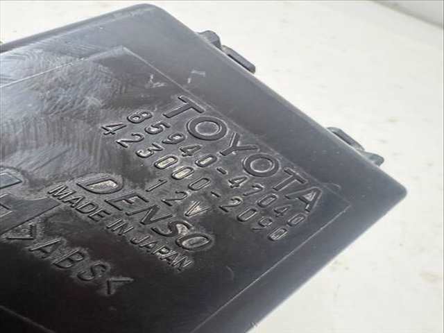 Foto 2ª: Centralita Motor ECU Toyota Prius VERSION INDEFINIDA (2018)