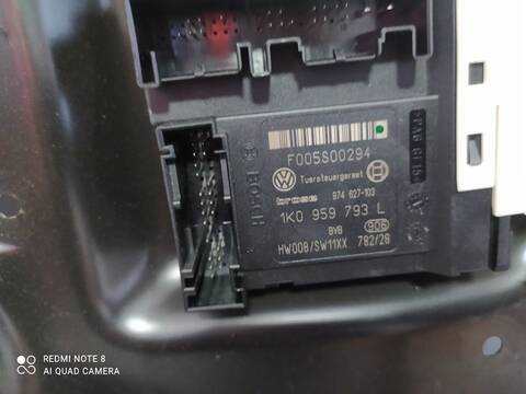 Foto 4ª: Elevalunas Eléctrico Delantero Izquierdo Volkswagen Passat TRENDLINE BERLINA 140CV 103KW [BKP] (2007)