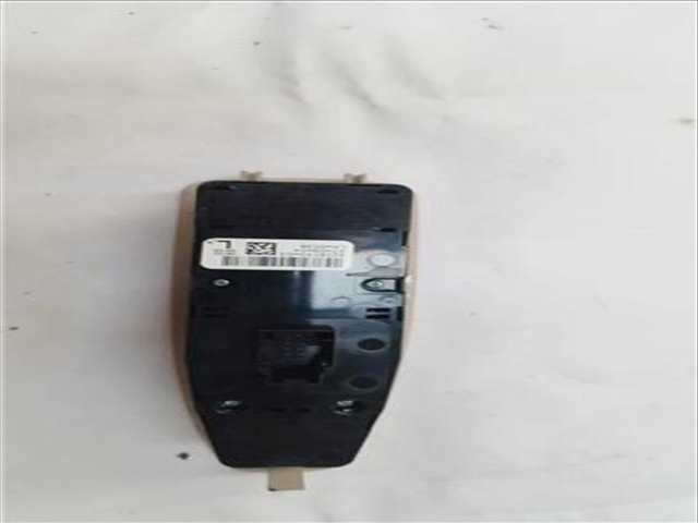 Foto 3ª: Botonera Elevalunas Bmw Serie 3 315 320D BERLINA 184CV 135KW [N47D20C] (2014)