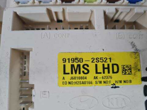 Foto 2ª: Caja Reles Fusibles Hyundai ix35 CLASSIC 2WD 136CV 100KW [D4HA] (2010)