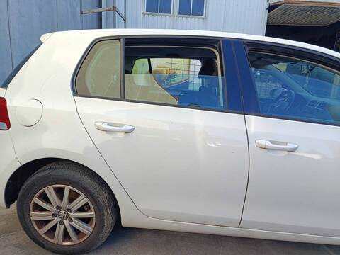 Puerta Trasera Derecha Volkswagen Golf CBZB