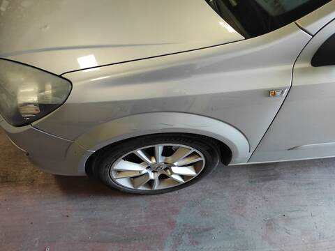 Aleta Delantera Izquierda Opel Astra Z19DTJ BERLINA