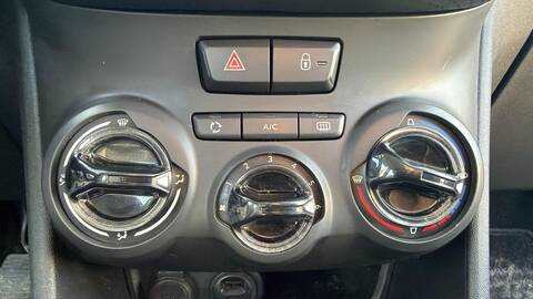 Mando Climatizador Peugeot 2008 HMZ