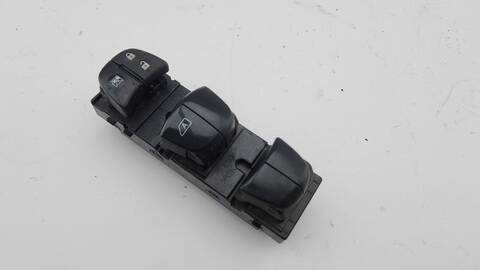 Botonera Elevalunas Nissan Qashqai ACENTA 110CV 81KW