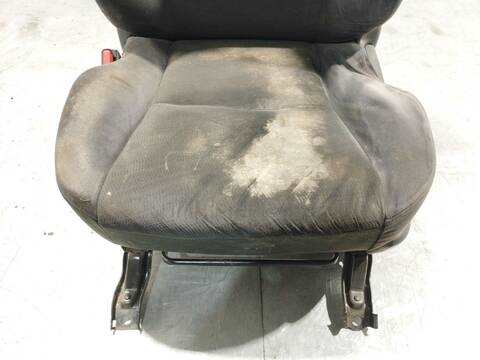 Foto 3ª: Asiento Delantero Izquierdo Toyota Land Cruiser 3.0 D4D 4WD KDJ155 KDJ150) 190CV 140KW [1KD-FTV] (2015)