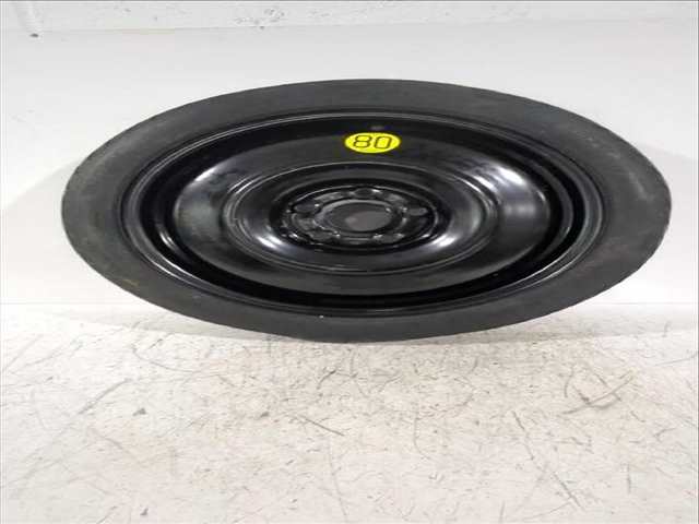 Neumatico Toyota Auris 1.6 ZRE151_) 124CV