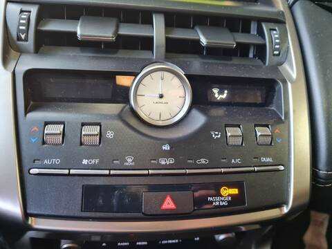 Foto 3ª: Mando Calefacción A. A. Lexus NX 300H 2WD 155CV 114KW [2AR] (2019)