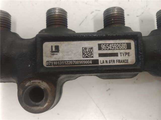 Foto 2ª: Rampa Inyectora Peugeot 207 1.4 CONFORT [1.4 LTR. - 50 KW HDI]