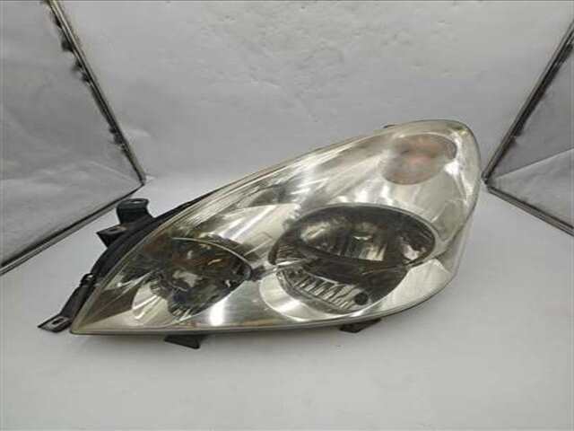 Faro Izquierdo Toyota Corolla 2.2 D-4D SOL [2.2 LTR. - 100 KW TURBODIESEL CAT]