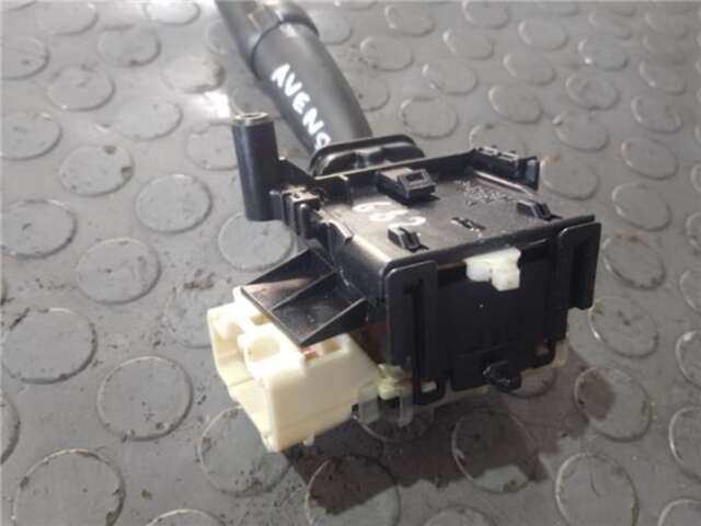 Foto 3ª: Mando Multifuncion Toyota Avensis 2.0 D-4D [1CD-FTV]