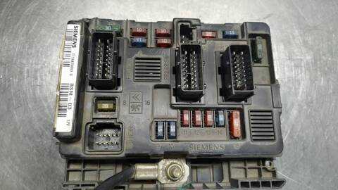 Foto 2ª: Caja Reles Fusibles Citroen C5 2.0 HDI SX BERLINA 109CV 80KW [RHZ] (2003)