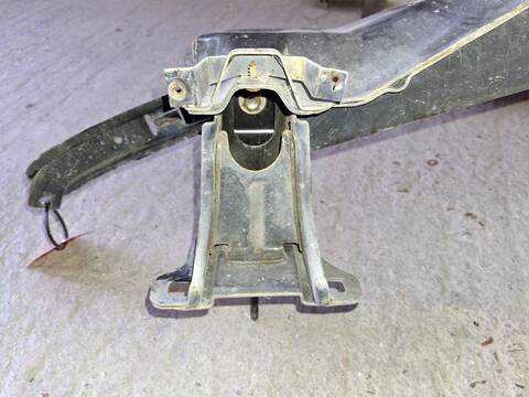 Foto 4ª: Refuerzo Paragolpes Delantero MG 6 618 I 116CV 85KW [F18A3] (1998)