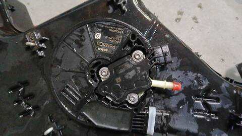 Foto 3ª: Deposito AdBlue Ford Tourneo 1.5 ECOBLUE 120CV 88KW [ZTGA] (2019)