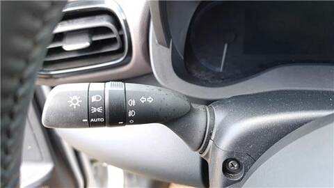 Mando Multifuncion Toyota Yaris 1.5 HYBRID MXPJ10) 116CV 85KW
