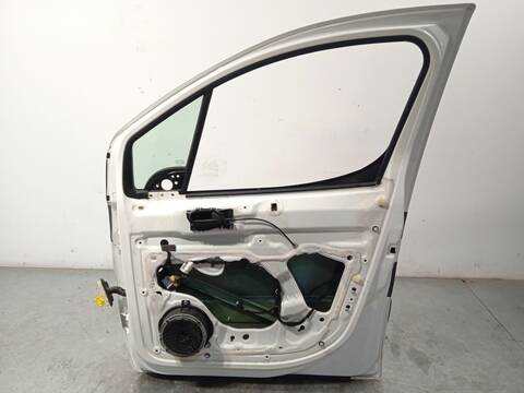 Foto 4ª: Puerta Delantera Derecha Peugeot Partner 1.6 HDI - BLUEHDI 75 75CV 55KW FURGONETA [BHW] (2018)