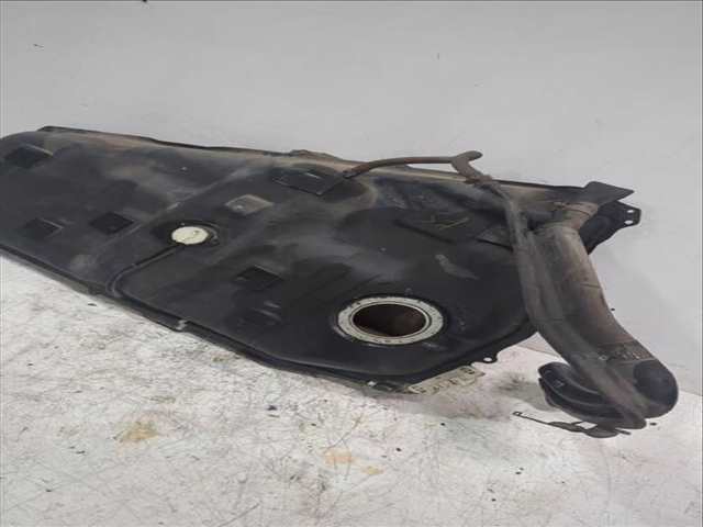 Foto 3ª: Deposito de Combustible Toyota Corolla 2.2 D-4D AUR10_) 177CV [2AD-FHV] (2004)