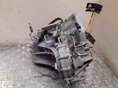 Foto 3ª: Caja Cambios Nissan Juke 1.5 DCI 110CV 81KW [K9K] (2010)