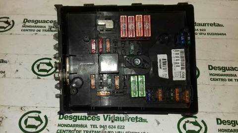 Caja Reles Fusibles Volkswagen Golf GT SPORT BERLINA 105CV 77KW