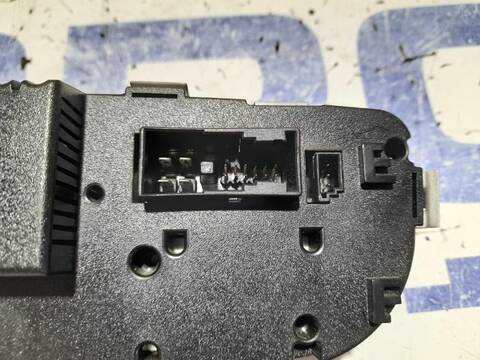 Foto 3ª: Mando Climatizador Mercedes Clase C 160 2.2 CDI CAT AUT. 143CV [D/ 611962] (2000)