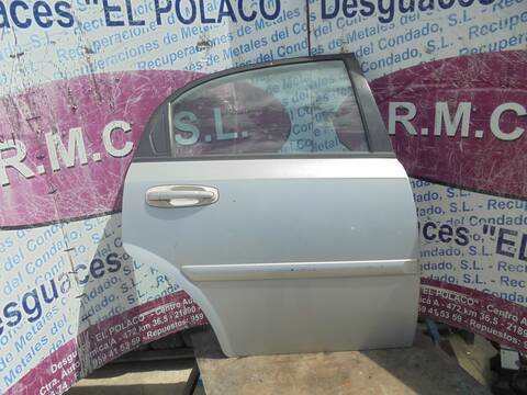 Puerta Trasera Derecha Daewoo Lacetti SE 95CV 70KW