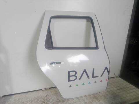 Foto 2ª: Puerta Trasera Derecha Dacia Duster 1.5 DCI HSMC) 107CV 79KW [K9K658] (2017)