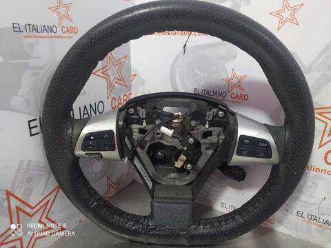 Volante Toyota Auris HYBRID ACTIVE 99CV 73KW