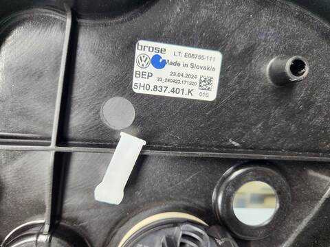 Foto 3ª: Elevalunas Eléctrico Delantero Izquierdo Volkswagen Golf STYLE 115CV [DXDE] (2024)