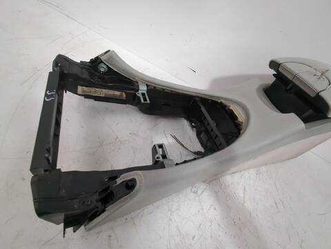 Foto 2ª: Consola Central Mercedes Clase C 160 CLK 240 209.361) 170CV [M 112.912] (2002)