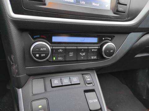 Mando Climatizador Toyota Auris 2ZRFXE