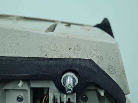 Foto 4ª: Piloto Trasero Derecho Volkswagen Jetta ADVANCE 140CV 103KW [BKD] (2006)