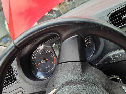 Foto 4ª: Volante Volkswagen Polo ADVANCE 75CV 55KW [CFWA] (2012)