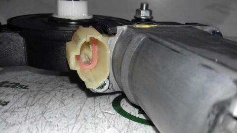 Foto 3ª: Elevalunas Eléctrico Delantero Izquierdo Hyundai i20 ELEGANT 84CV 62KW [G4LA] (2017)