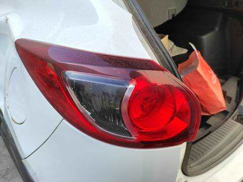 Piloto Trasero Izquierdo Mazda CX5 G KE) PE
