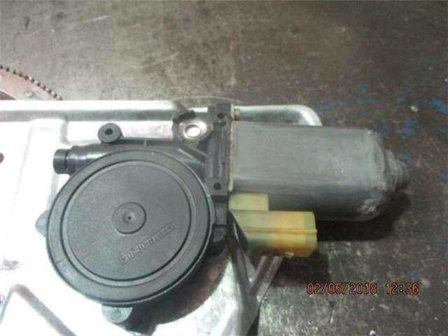 Elevalunas Eléctrico Delantero Izquierdo Land Rover Range 2.5 DSE (100KW) [2.5 LTR. - 100 KW TURBODIESEL]