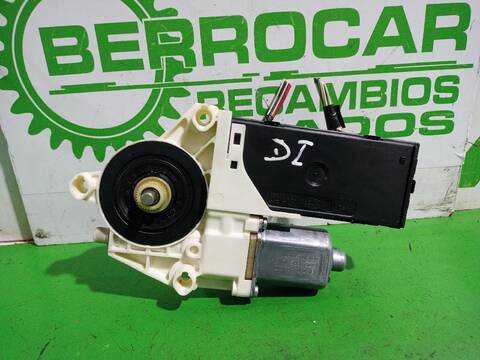 Foto 3ª: Elevalunas Eléctrico Delantero Izquierdo Renault Laguna RENAULT LAGUNA III GRANDTOUR 109CV [K9K780] (2007)