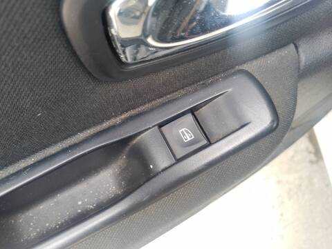 Foto 4ª: Botonera Elevalunas Renault Megane D III BERLINA 5P DYNAMIQUE [H5F A4] (2013)