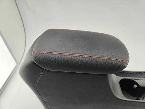 Foto 2ª: Consola Central Hyundai i30 KLASS LR 119CV 88KW [G3LF] (2021)