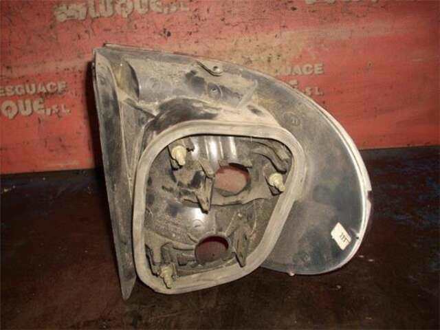 Foto 2ª: Piloto Trasero Derecho Renault Megane I FASE 2 BERLINA (BA0)(1999-_) [F9QK732]
