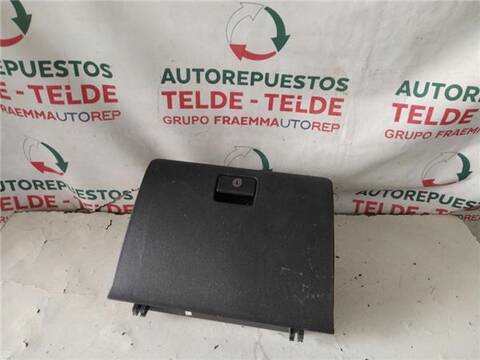 Guantera Toyota Corolla 2.2