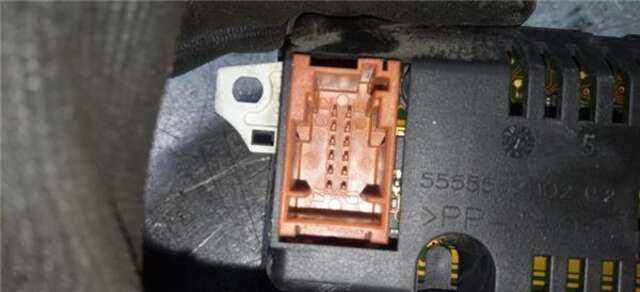 Foto 3ª: Pantalla Multifuncion Citroen C3 1.6 16V EXCLUSIVE [1.6 LTR. - 80 KW 16V CAT (NFU - TU5JP4)] [NFU (TU5JP4)]