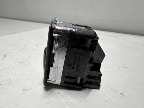 Foto 2ª: Botonera Elevalunas Mercedes Clase C 160 646811 BERLINA (2007)