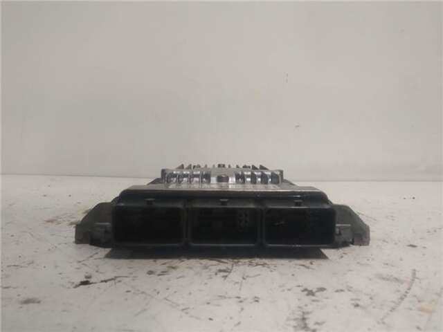 Foto 2ª: Centralita Motor ECU Peugeot 607 2.7 MARFIL PACK [2.7 LTR. - 150 KW HDI FAP CAT (UHZ - DT17TED4)] [UHZ (DT17TED4)]