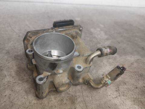 Foto 3ª: Caja Mariposa Toyota Yaris 1NRFE (2009)