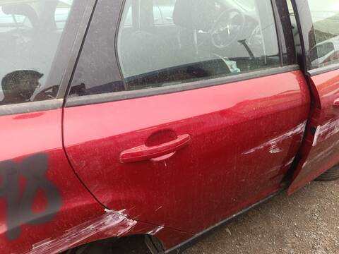 Puerta Trasera Derecha Ford Focus XWDA BERLINA