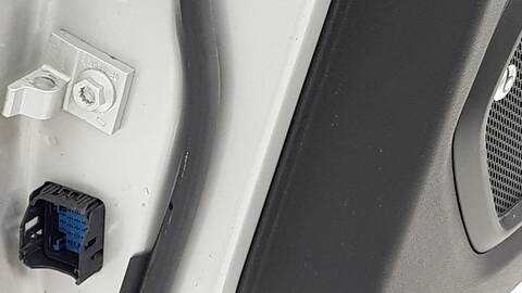 Foto 3ª: Puerta Trasera Derecha Jeep Renegade LIMITED 4X2 [EYF] (2015)