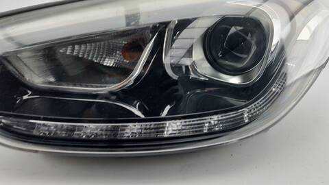 Foto 4ª: Faro Izquierdo Hyundai ix35 1.7 CRDI 116CV 85KW [D4FD] (2015)