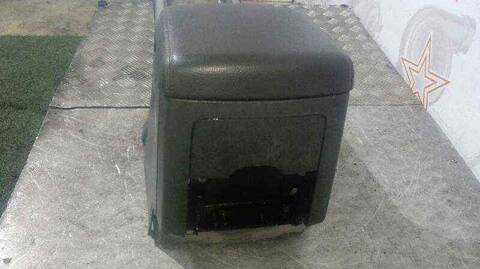 Foto 3ª: Consola Central Nissan Navara 190CV 140KW