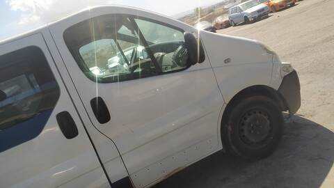 Foto 2ª: Puerta Delantera Derecha Renault Trafic 6 - PLAZAS ACRISTALADO PARCIAL COMBI CORTO 90CV 66KW [M9R780] (2010)