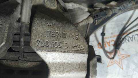 Foto 4ª: Mangueta Delantera Derecha Volkswagen Touareg TDI R5 174CV 128KW [BAC] (2004)