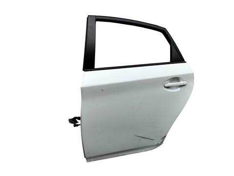 Puerta Trasera Izquierda Toyota Prius PLUG-IN HYBRID ADVANCE